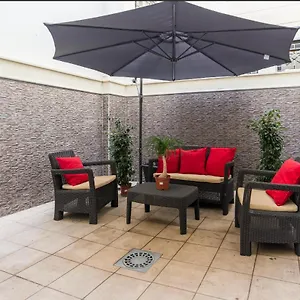 Mabb-quiet With Private Patio Walking Distance To Downtown Apartamento